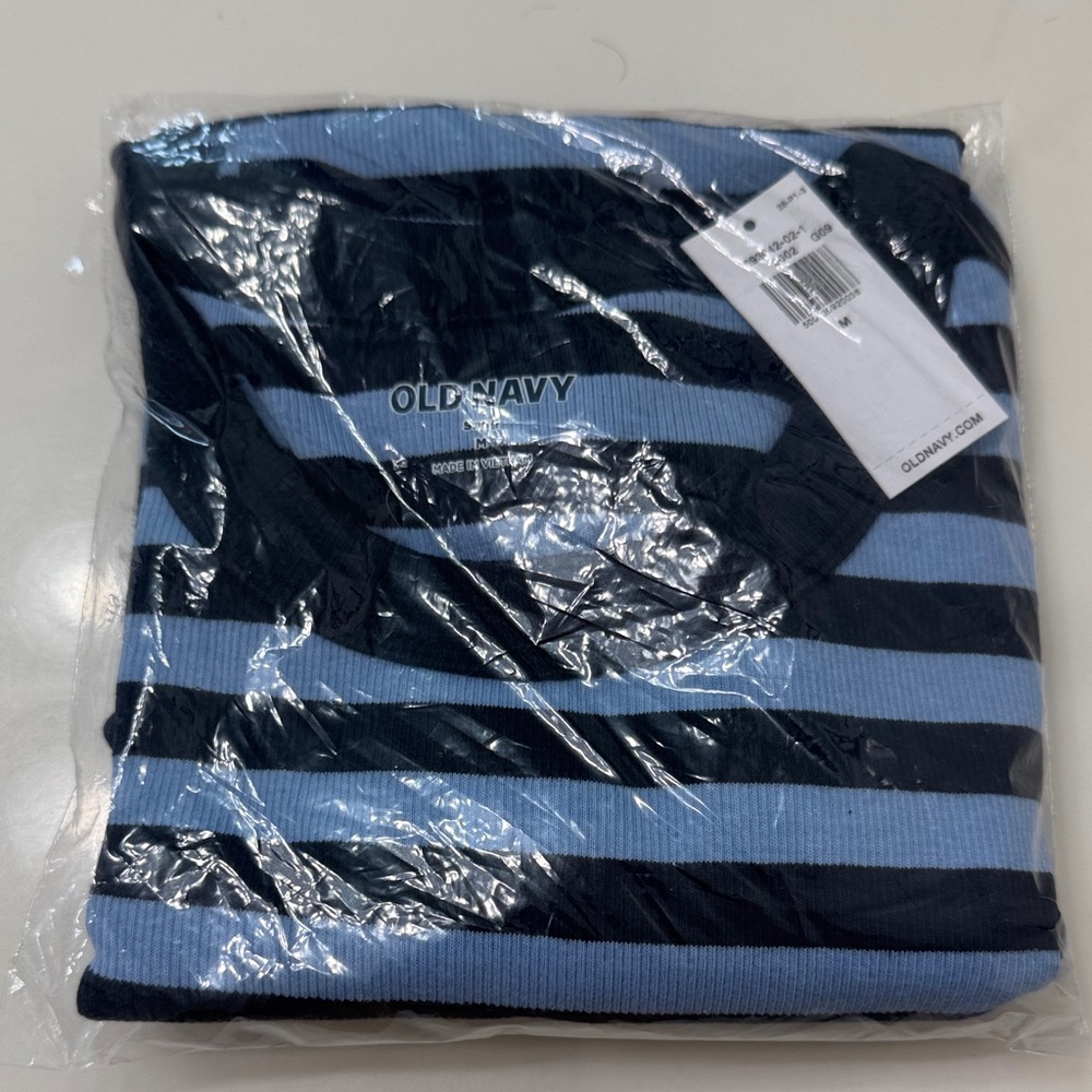 Old Navy Navy “snug” tee